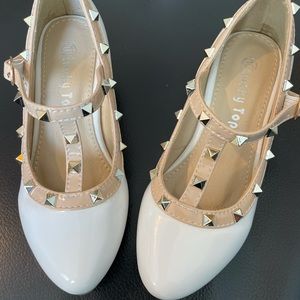 Rock stud dress shoes!!! ⭐️ 🤩